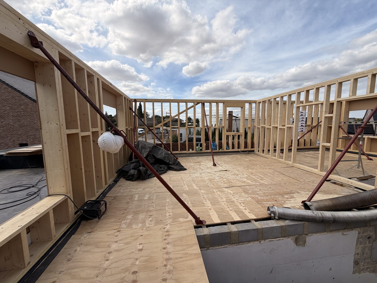 Intérieur de l'étage ossature bois contreventé